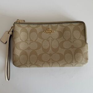 Coach Signature Double Zip Wristlet Wallet Tan Canvas Gold Tone Hardware